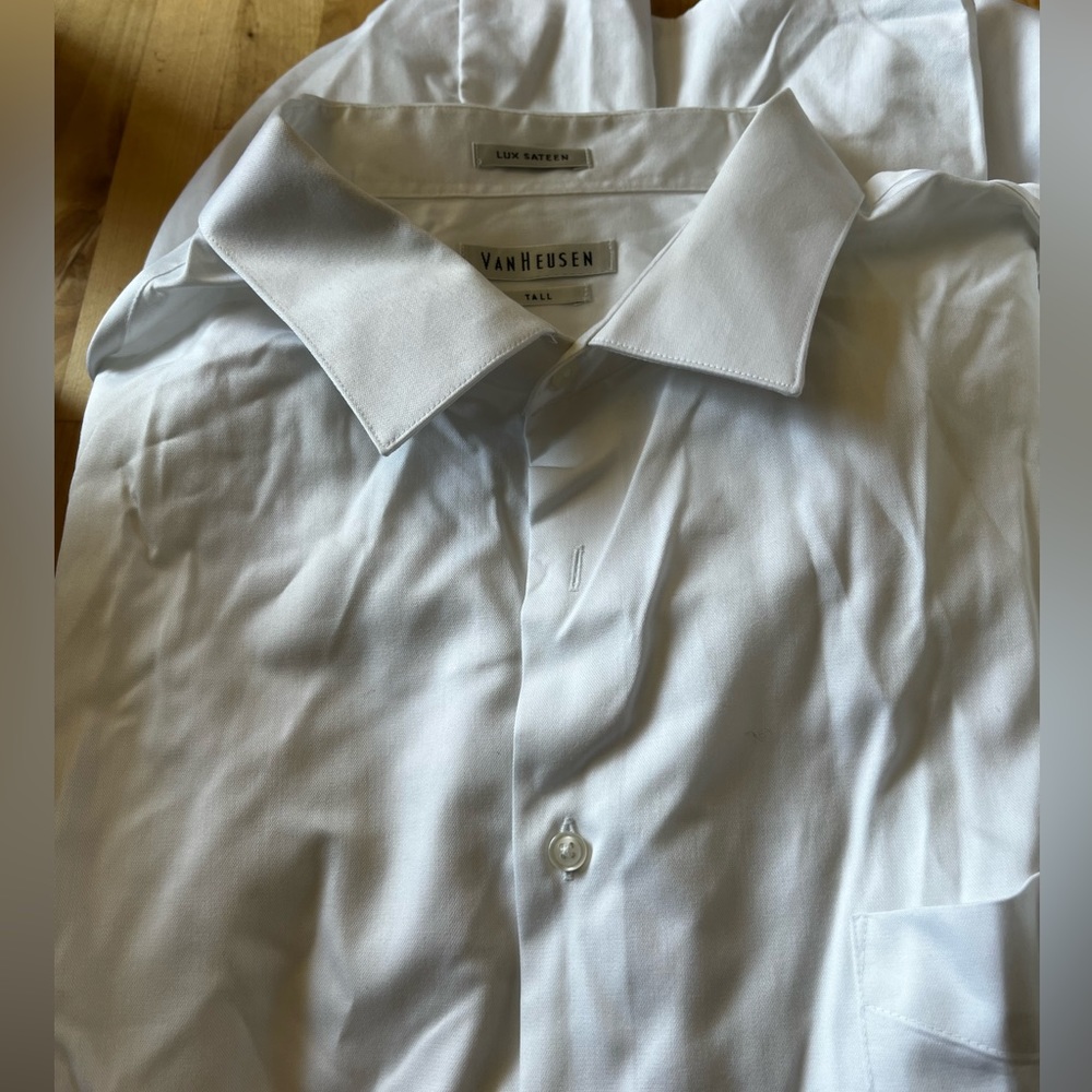 Van Heusen button down dress shirt